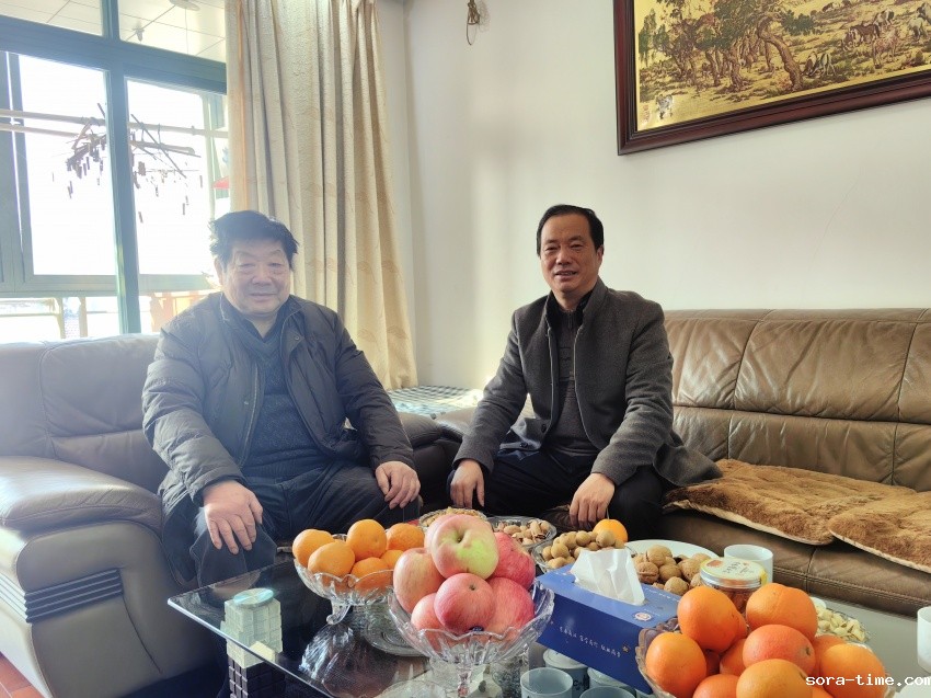 2.基校长走访方霭庭.jpg