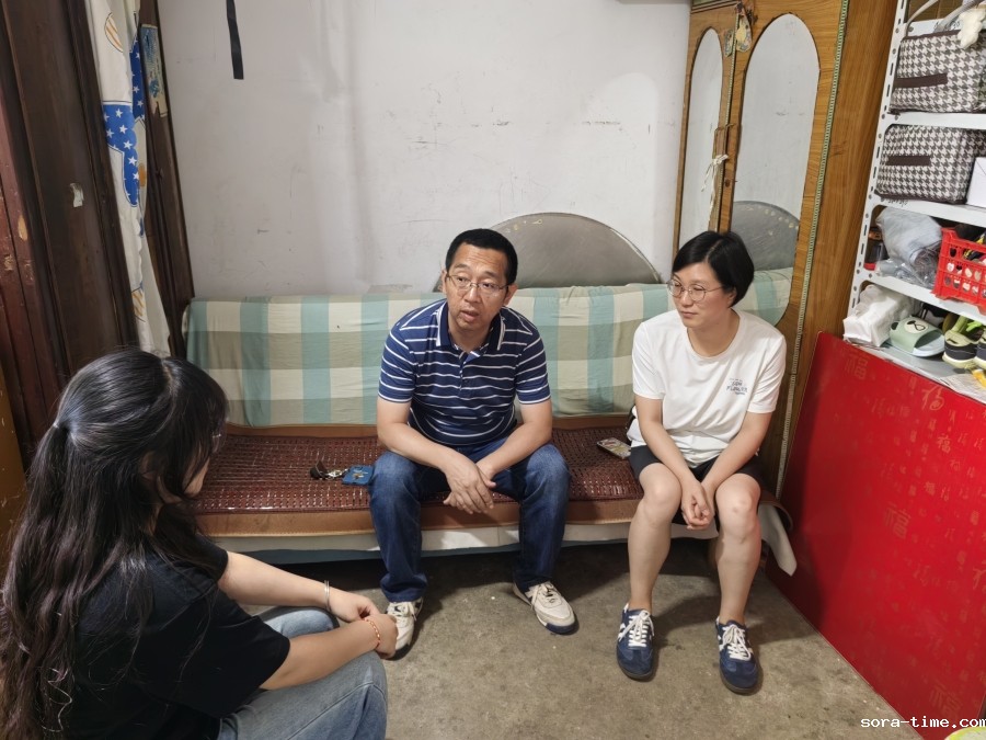 化工学院开展“温情家访路 资助暖人心 ”暑期家访活动